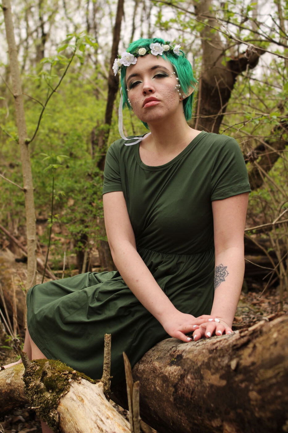 Green color palette photo set