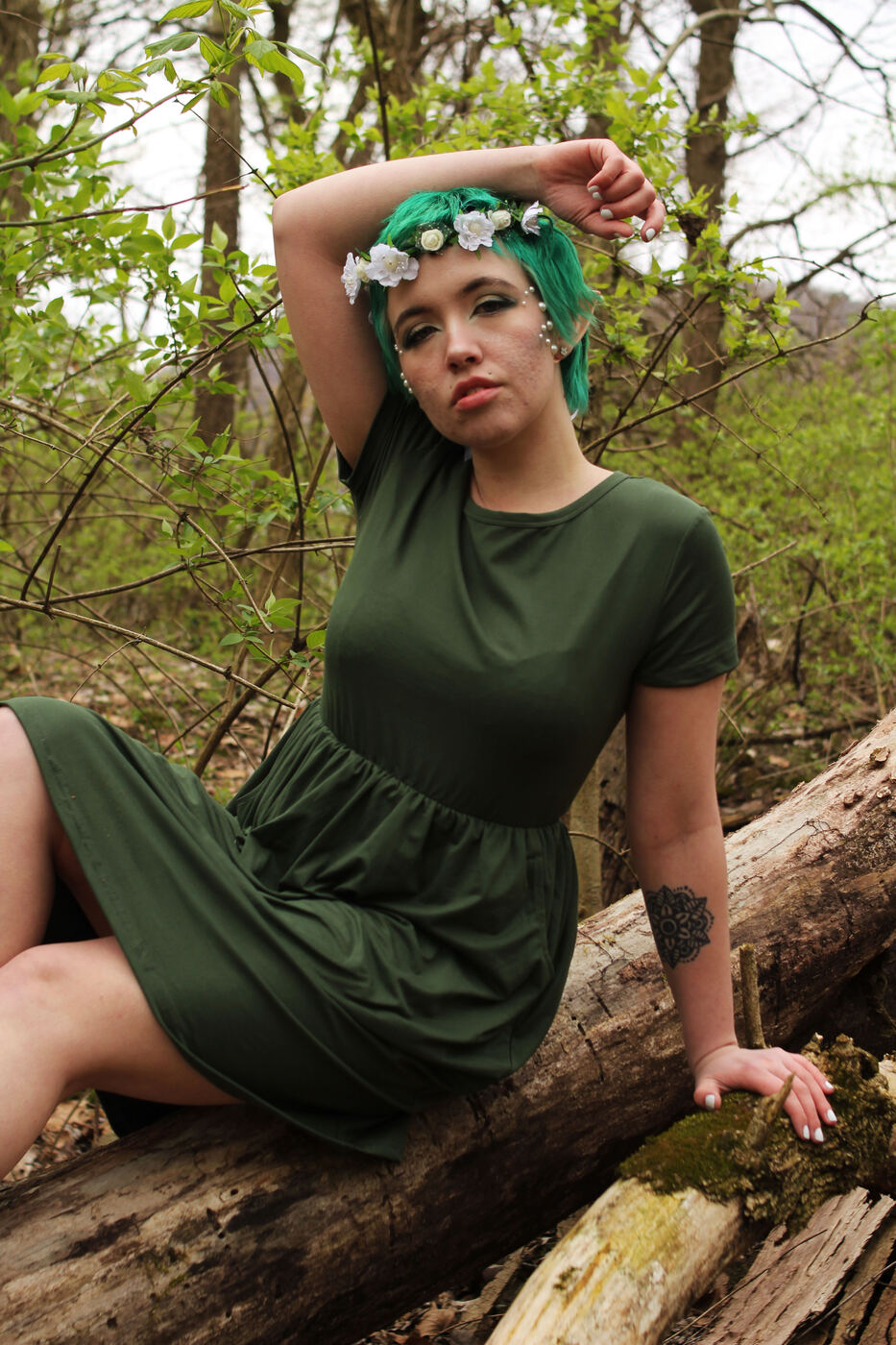 Green color palette photo set