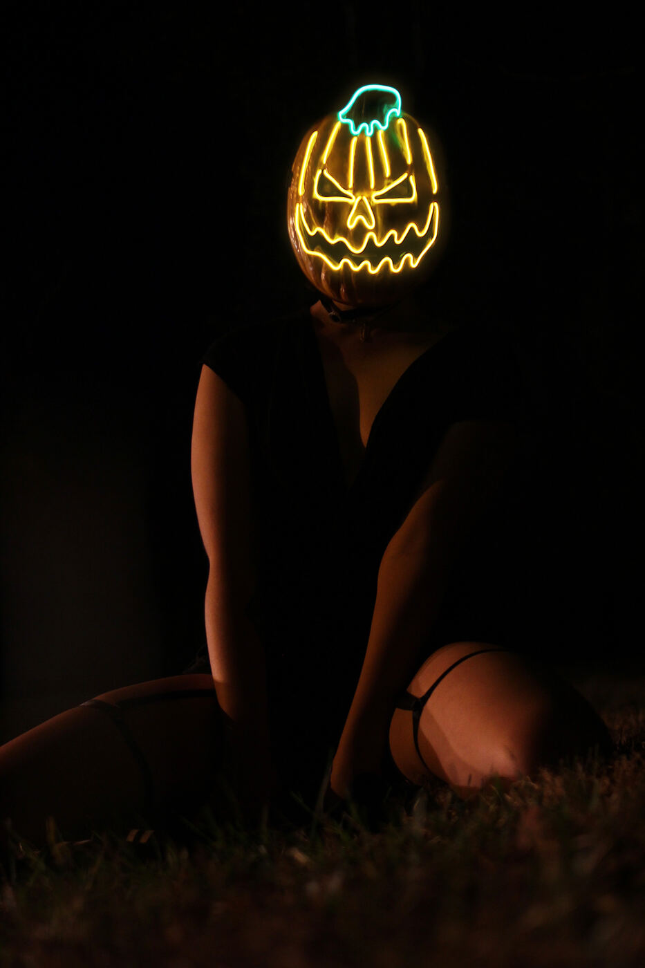 Scarecrow boudoir photo set