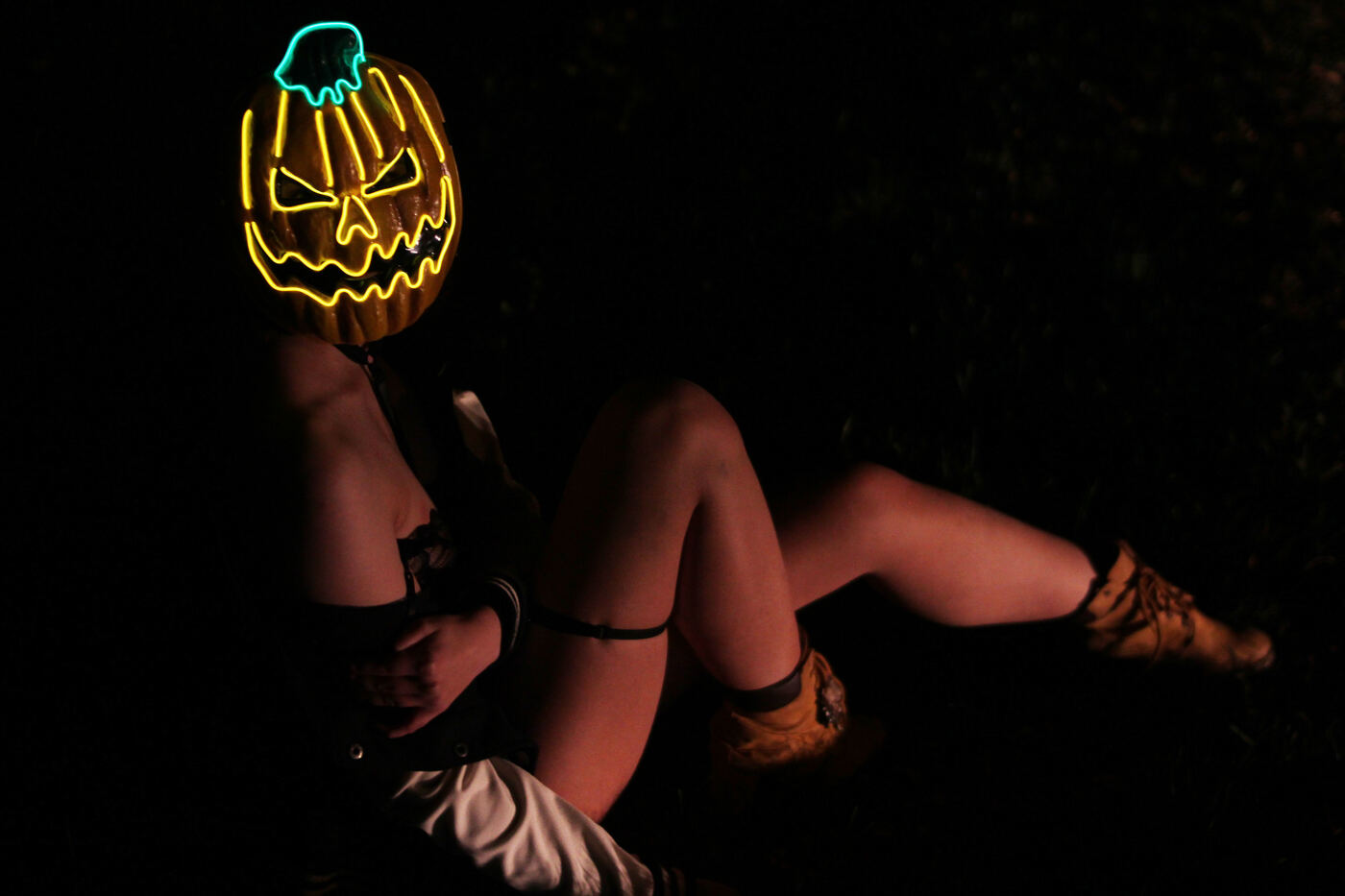 Scarecrow boudoir photo set