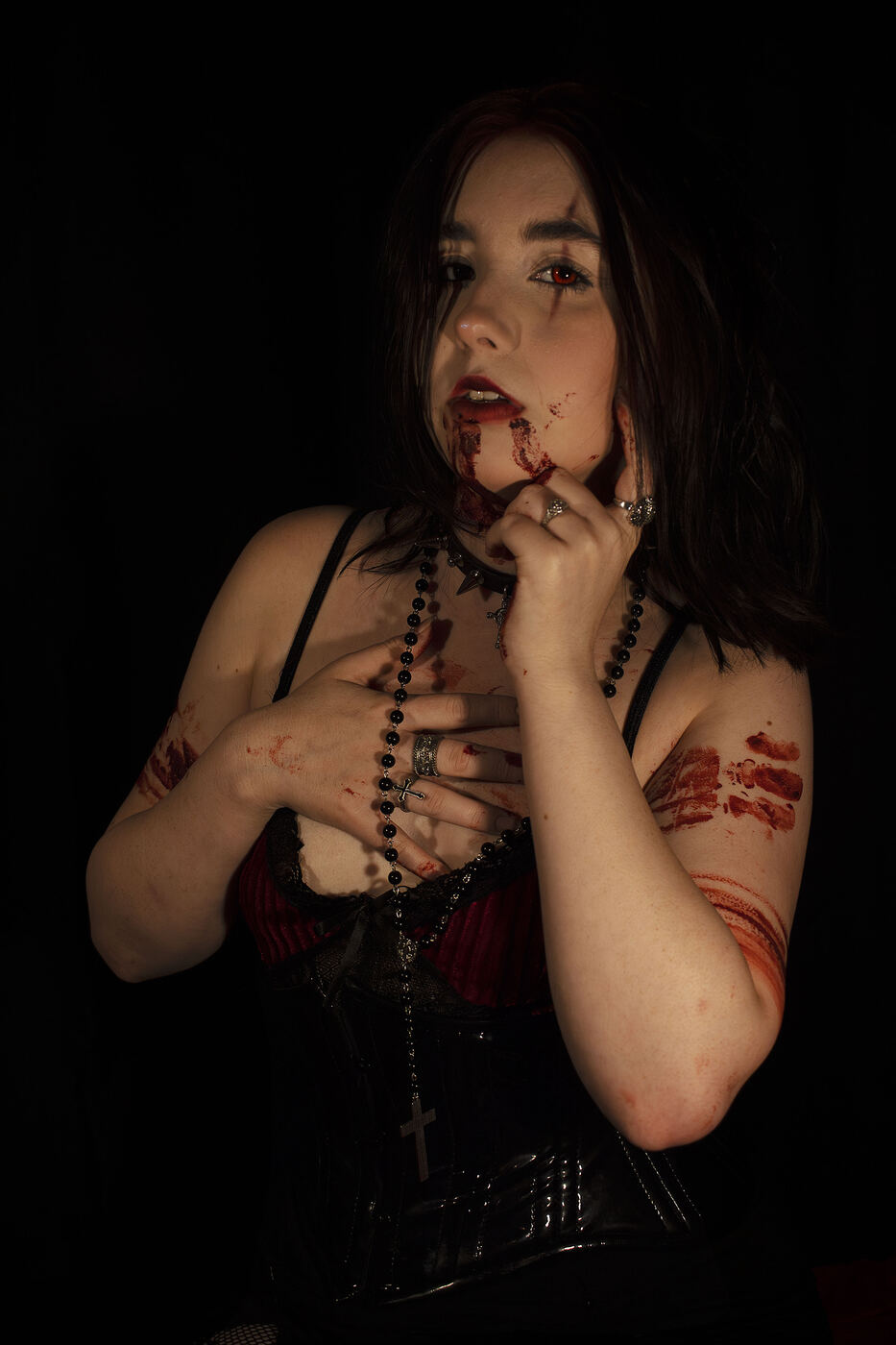 Vampire fantasy photo set